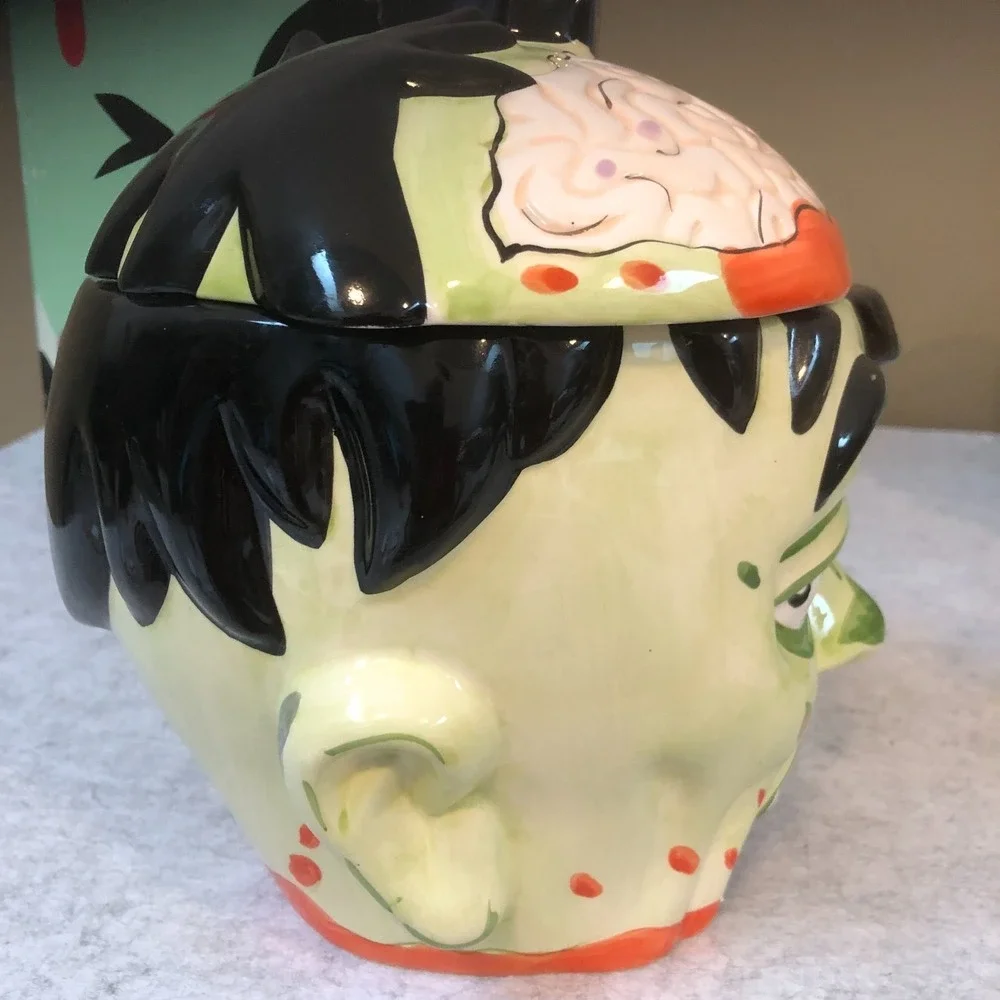 Zombie Head Cookie Jar Ceramic 2017 Think Geek Exclusive Horror EXCELLENT w/BOX